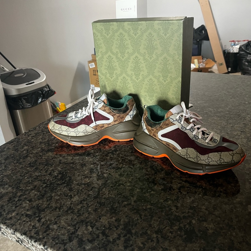 Gucci Patterned Sneakers with Burgundy and Green